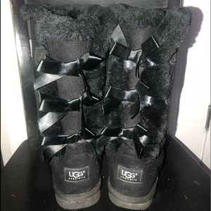 Tall Black Bailey Bow Uggs